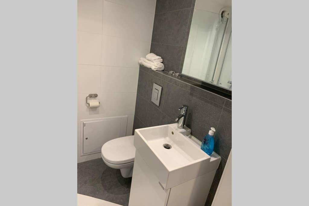 Nyrenoverat Kaellarlaegenhet Apartment Ljungskile Luaran gambar
