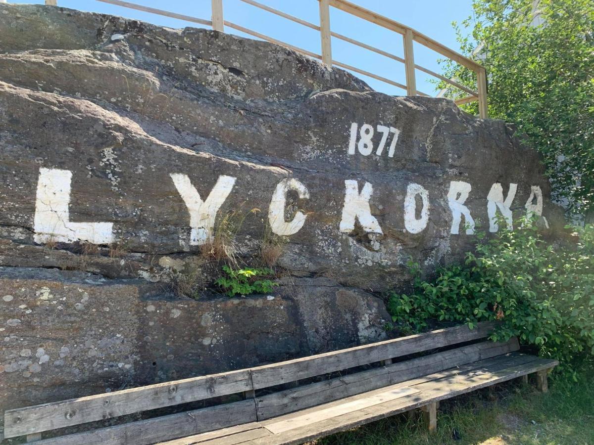 Nyrenoverat Kaellarlaegenhet Apartment Ljungskile Luaran gambar